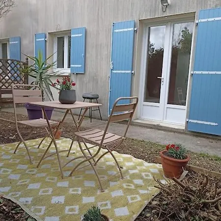 Lejlighed Avec Jardin *